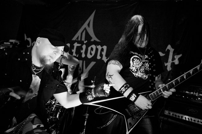Katos tota!
Killgast ja Wiren
Avainsanat: Domination Black Kairo Kesto Kotka Ville Wiren Kari A. Killgast