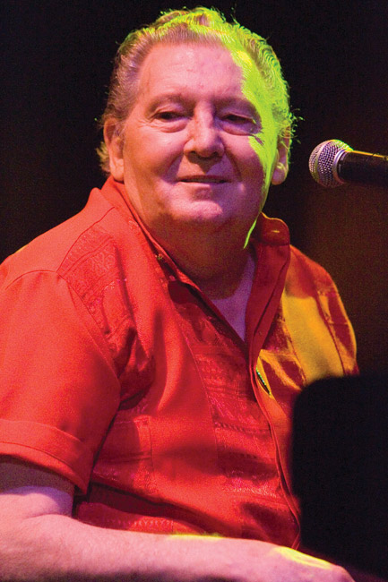 Jerry Lee Lewis 2007
Avainsanat: Jerry Lee Lewis rock'n'roll Whole lotta shakin' goin' on great ball of fire last man standing pianisti rock-legenda