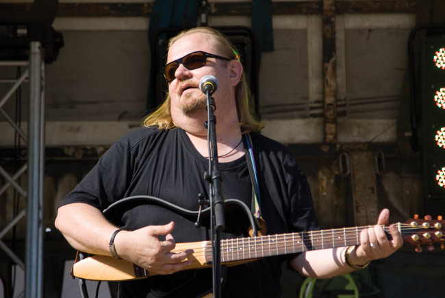 Jope Ruonansuu 2011
Avainsanat: Jope Jorma Olavi Juonansuu koomikko imitaattori jopet show Löytty Open air Kouvola