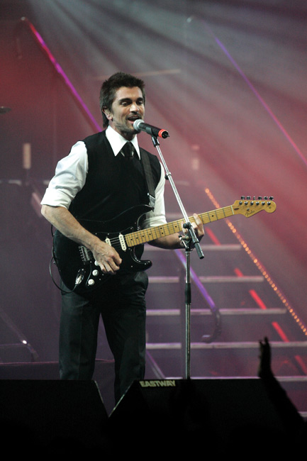 Juanes
Avainsanat: NRJ radio awards hartwall-areena helsinki Juanes latinotähti