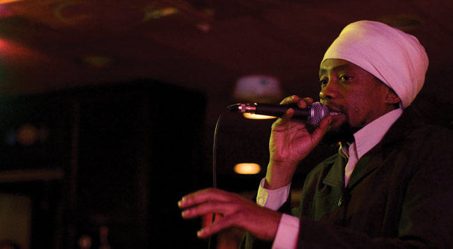 Papa Zai 2009
Avainsanat: Papa Zai Rap reggae Yellari Kotka turbaani