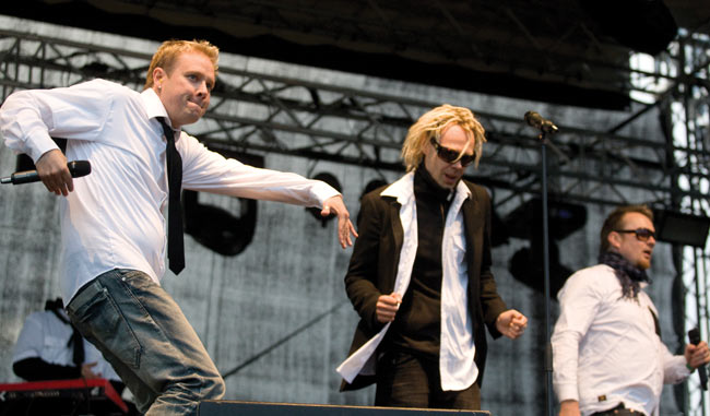 Tanssityyliotteet
Avainsanat: Raptori Kotka Rockfestival
