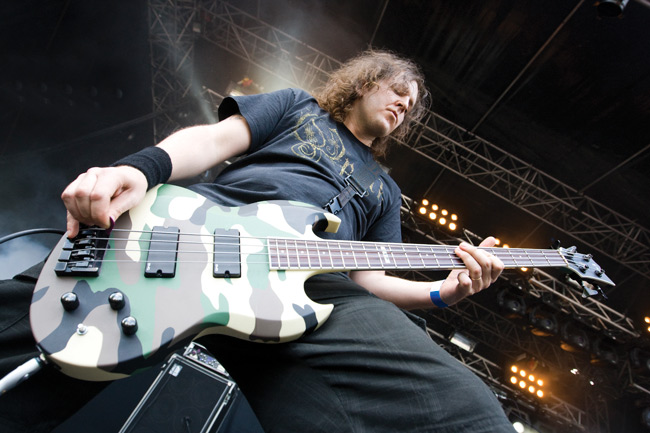 Ande
Avainsanat: Rytmihäiriö Sauna open air metal festival Tampere Ande basso basisti laajakulma maastokuvio