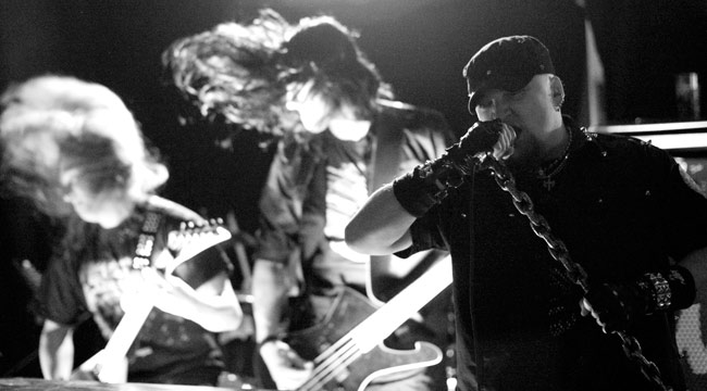 Sigrid Swan & los Dominatos
Back Room, Kotka 2009
Avainsanat: Sigrid Swan & Los Dominators Domination Black salakeikka