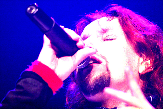 Tony
Avainsanat: Sonata Arctica Tony Kakko laulaja parta kontrastikas