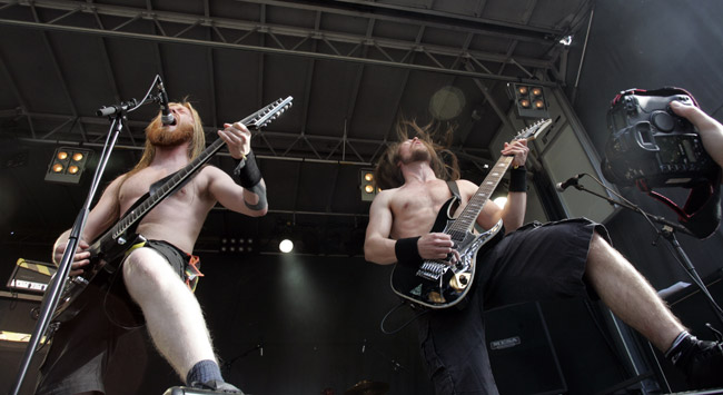Hei meitä kuvataan
Sauna open air, Tampere 2006.
Avainsanat: Stam1na Antti Hyyrynen Pekka Olkkonen kamera kuvata laajakulma Canon 1DII Hei meitä kuvataan
Sauna open air, Tampere 2006.
Avainsanat: Stam1na Antti Hyyrynen Pekka Olkkonen kamera kuvata laajakulma Canon 1DII
