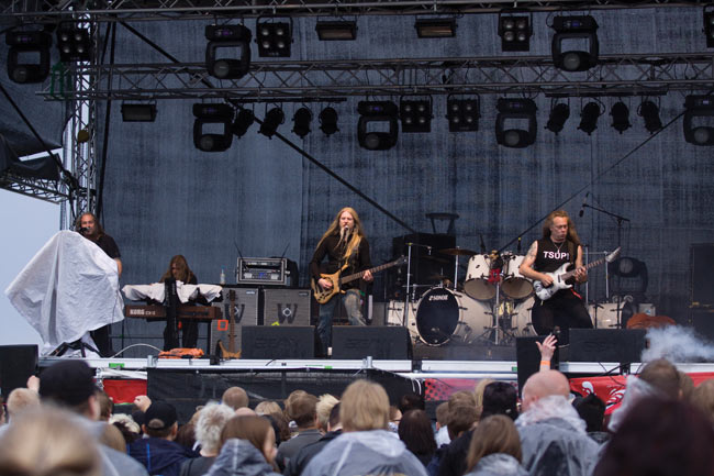 Tarot 2010
Kotka rockfestival
Avainsanat: Tarot Kotka Rockfestival katariina Marco Hietala Zachary Janne Tolsa Tommi Salmela Pecu Cinnari