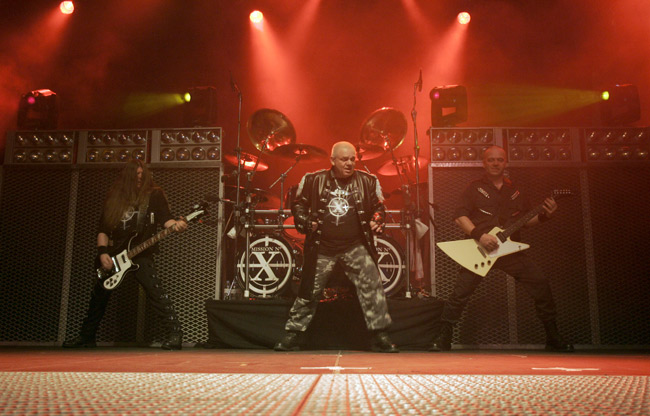 "I'm a madman..."
"...living in an animal house"
Avainsanat: U.D.O. Udo Dirkschneider Stefan Kaufmann Fitty Wienhold verkko häkki seinä madman
