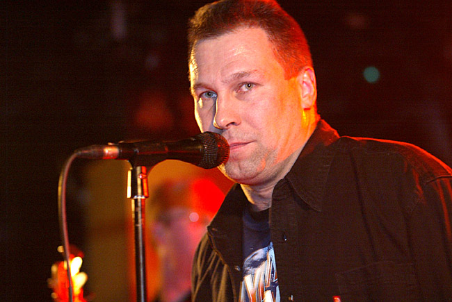 Jukka Virtanen Rising Sun
Jukka Virtanen Rising Sun 2005, Yellowstone, Kotka.
Avainsanat: Jukka Virtanen Rising Sun laulaja