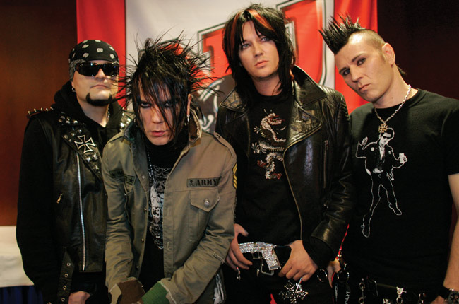 Angels?
Avainsanat: 69 eyes Angels NRJ Jyrki Jussi Timo-Timo Archzie