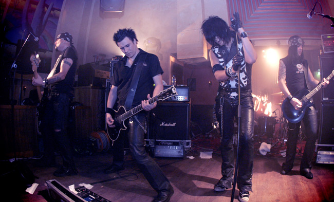 Lost boys
69 eyes Kotkan Amarillossa 2006.
Avainsanat: 69 eyes Jyrki69 Archie Bazie Timo-Timo Jussi69