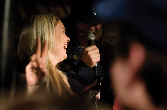 Tytöt ja Tenkanen
Ja kuka tekee ja mitkä temput ja kenelle?
Avainsanat: Aarne Tenkanen & Tempuntekijät Jaakko V Kotka Jaska