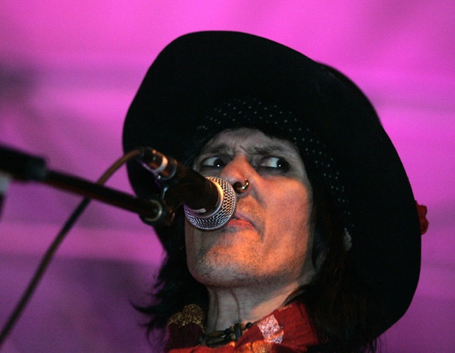 Andy McCoy
Avainsanat: Andy McCoy Hanoi Rocks hattu katse nenärengas rock biisintekijä legenda