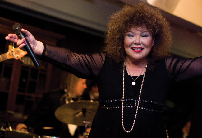 Anita Hirvonen 2010
Banketti, Kotka 2010.
Avainsanat: Anita Hirvonen iskelmä Banketti Seurahuone Sokos Kotka