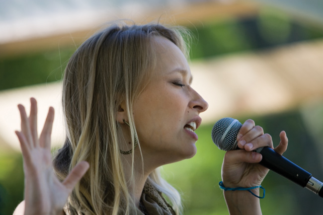 Anna-Maija live
Jobimin lattareita, Kotka 2007.
Avainsanat: Anna-Maija Laitinen Etno soi Kotka 2007 Jobim lattari portugalilaistyylistä etno jazz