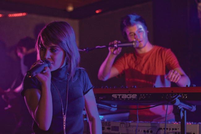 Omiin mikrofoneihin
Avainsanat: Anna Abreu Idols latinopop Hotelli Kantri Inkeroinen 