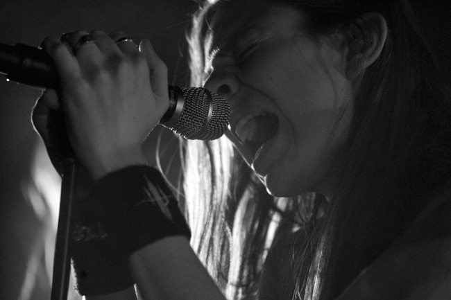 "You're fuel for the fire
Ari Koivunen, Amarillo, Kotka 2007.
Avainsanat: Ari Koivunen iso a hevi-ari idols-voittaja idoli Amarillo Kotka 