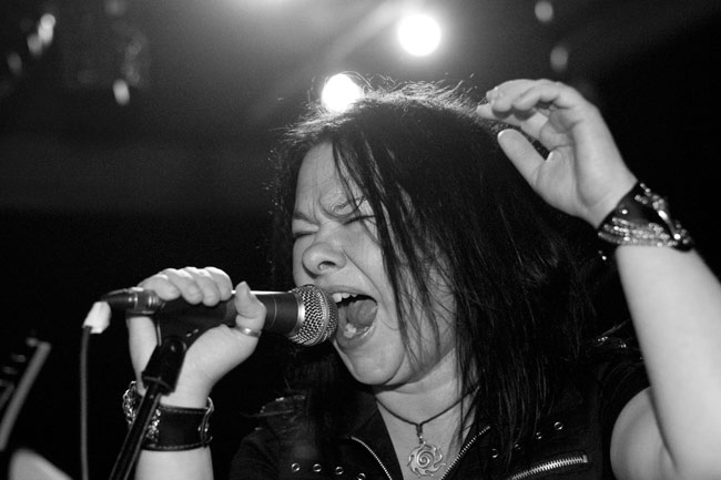 Black ninja
Nitte Valo
Avainsanat: Battle Beast Back Room Kotka Nitte Valo