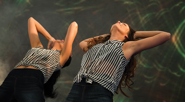 Taivutusta taas
Avainsanat: Tanssiryhmä Bionic Crew kaunis seksikäs