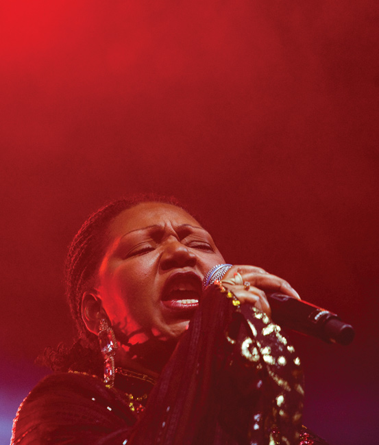 "By the rivers of Babylon...!
Liz Mitchell 2009
Avainsanat: Boney M Kotkan Meripäivä Liz Mitchell disco 70-luku