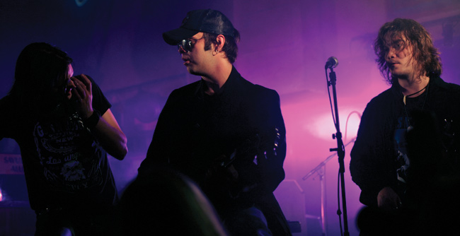 Nicklas, Lappe ja Pete
Avainsanat: Carmen Gray Nicklas Lappe Pete bändi rock Nicklas, Lappe ja Pete
Avainsanat: Carmen Gray Nicklas Lappe Pete bändi rock