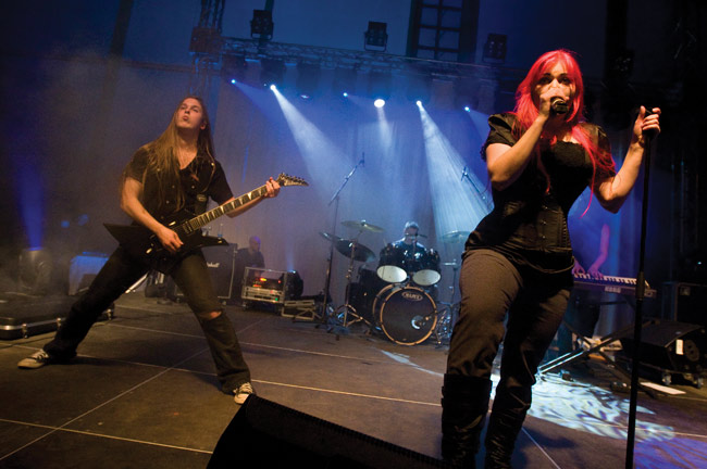 Bleed for me
Avainsanat: Crimson Sun Seukkarit Kotka Ruonalan urheiluhalli Tina Jukarainen Bleed for me
Avainsanat: Crimson Sun Seukkarit Kotka Ruonalan urheiluhalli Tina Jukarainen