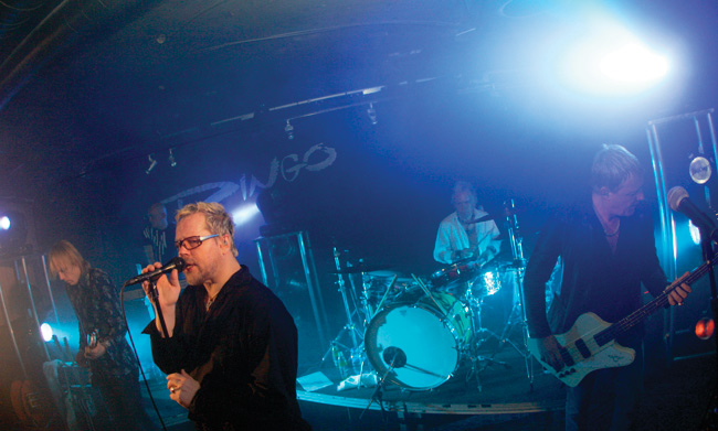 Nimemme on Dingo
Avainsanat: Dingo Pertti Neumann Jarkko Eve Erik Valkama Pekka Siistonen Ari Toikka nimeni on