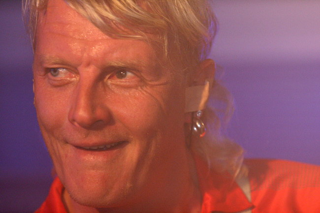 Eve
Avainsanat: Eve Jarkko Jake Dingo basisti kasvot punainen intiaani Lähden taas