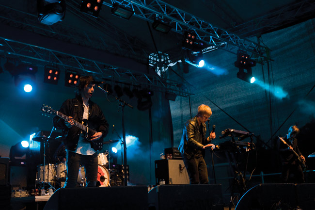Bad luck charm
Disco Ensemble
Avainsanat: Disco Ensemble Kotka rockfestival Miikka Koivisto Jussi Ylikoski Lasse Lindfors Mikko Hakila Bad luck charm
Disco Ensemble
Avainsanat: Disco Ensemble Kotka rockfestival Miikka Koivisto Jussi Ylikoski Lasse Lindfors Mikko Hakila