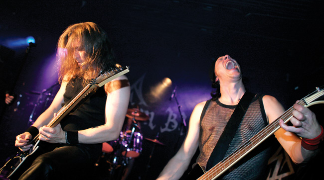 Two-Faced Devil
Avainsanat: Domination Black Teppo Heiskanen Lauri Eerola two-faced devil eläytyä esiintyä hevi heavy Two-Faced Devil
Avainsanat: Domination Black Teppo Heiskanen Lauri Eerola two-faced devil eläytyä esiintyä hevi heavy