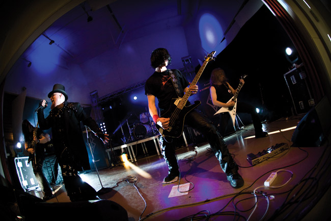 Avarakatseinen
Domination Black kalansilmällä nähtynä...
Avainsanat: Domination Black Dark Winter II Sammon talo Karhula Kotka Teppo Heiskanen Wille Wiren The Sentinel Killgast Lauri Eerola Juha Beck kuvaaja kalansilmä laajakulma