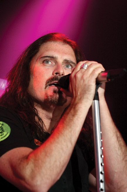 A dream
... come true
Avainsanat: Dream Theater Helsinki progressiivinen metalli progressive Helsinki unelmoida haavella katsoa ylös silmät eyes James LaBrie