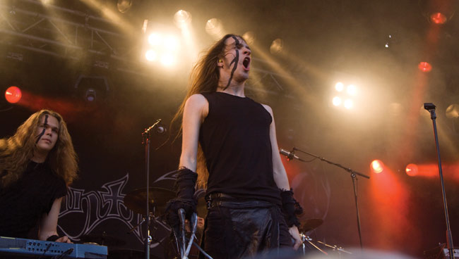 Suoraa huutoa?
Finntroll
Avainsanat: Finntroll Sauna open air folk metalli peikkometalli Vreth