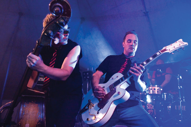 Goodbye forever
Summer of Rocki, Kouvola 2007.
Avainsanat: Francine Ana Kukkola Pete Salomaa Tude Usvaala rockabilly rock'n'roll läskibasso pystybasso näyttävä show
