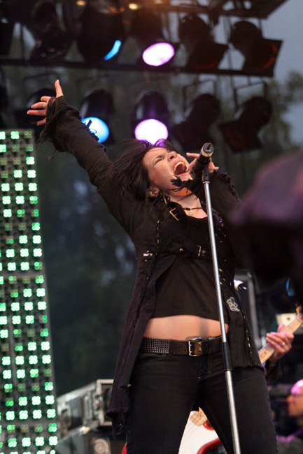 How can I miss you
Hanna Pakarinen, Helsinki 2005.
Avainsanat: Hanna Pakarinen Idols stronger
