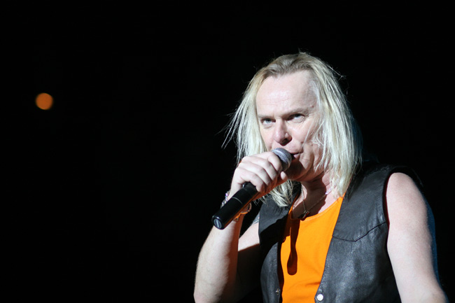 Bernie Shaw
Avainsanat: Uriah Heep Bernie Shaw mikrofoni chrismas is heavy