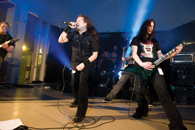 High Hypnotic 2011
Dark Winter Festival, Sammontalo, Kotka.
Avainsanat: High Hypnotic Dark Winter festival Kotka Karhula