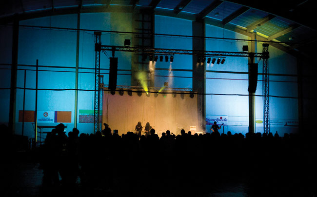 Seukkareilla
Hypnotic
Avainsanat: Hypnotic Seukkarit Kotka Ruonala palloiluhalli yleisö festivaali