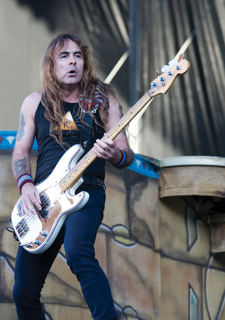 Bassomies
Steve Harris
Avainsanat: Iron Maiden heavy hevi Helsinki Olympiastadion Somewhere back in time Steve Harris basisti basso