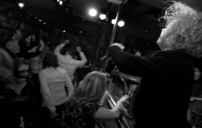 Bileet
Jerry B bisti bileet bystyyn...
Avainsanat: Jerry B Mulligan's Mulligans Kouvola uusi vuosi covershow bileet Bileet
Jerry B bisti bileet bystyyn...
Avainsanat: Jerry B Mulligan's Mulligans Kouvola uusi vuosi covershow bileet