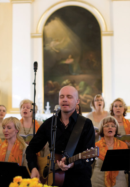Juha Tapio ja Kymin Contento
Toivon ja lohdun konsertti, Kymin kirkko, Kotka 2009.
Avainsanat: Juha Tapio Toivon ja lohdun konsertti Kymin kirkko Kotka Kymin Contento Juha Tapio ja Kymin Contento
Toivon ja lohdun konsertti, Kymin kirkko, Kotka 2009.
Avainsanat: Juha Tapio Toivon ja lohdun konsertti Kymin kirkko Kotka Kymin Contento