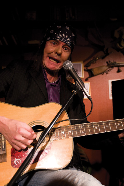 Porno with wisky
Avainsanat: Kari Peitsamo Jaakko V Jaska