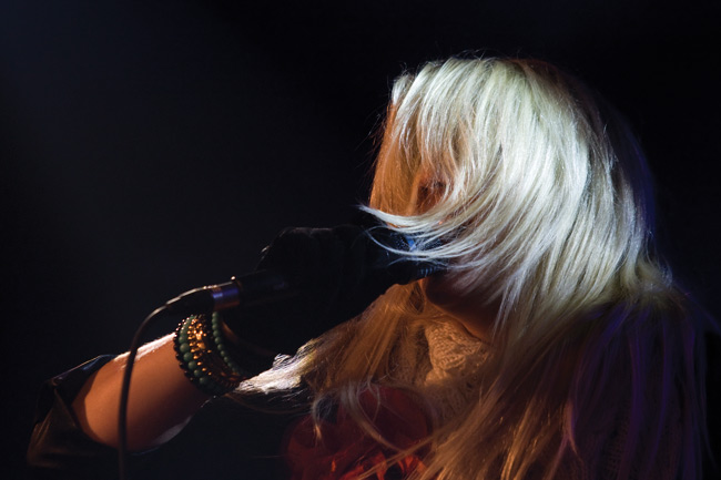 Piilossa
Kotkan torilla 2009.
Avainsanat: Katri Ylander Kotka Fashion night tori idols kaunis seksikäs