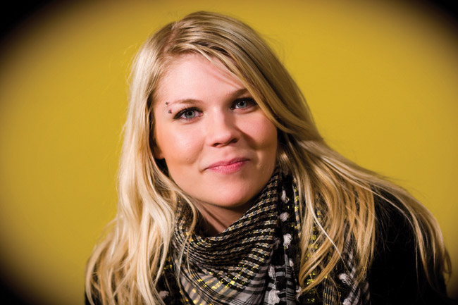 Katri Ylander 2008
Studioposeeraus, Kotka 2008.
Avainsanat: Katri Ylander Kotka Idols kaunis suloinen seksikäs huivi studioposeeraus keltainen 
