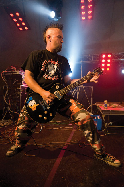 Jari Helin
Klaydia, Summer of Rock, Kouvola 2008.
Avainsanat: Klamydia punk Kouvola Summer of rock Jari Helin