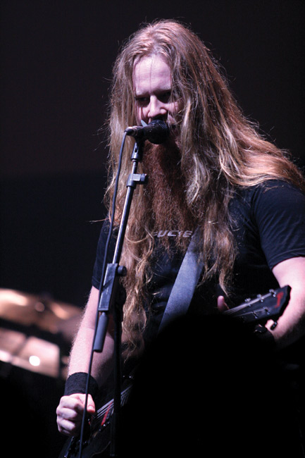 Hynynen siellä jossain
Avainsanat: Kotiteollisuus Jouni Hynynen ärinä arkunnaula Kaihola Helvetistä itään