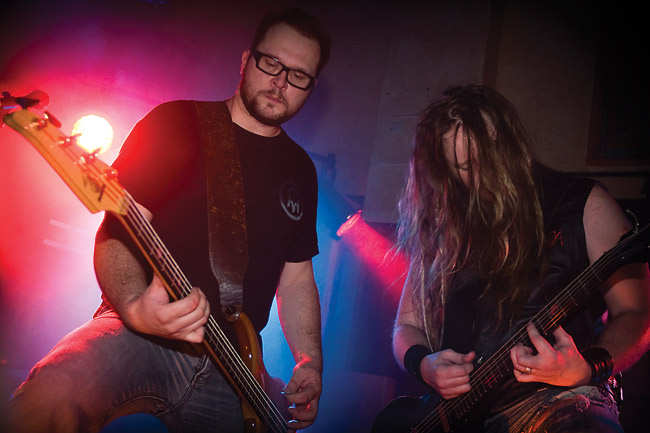 Hongisto ja Hynynen
Kotiteollisuus 2009
Avainsanat: Kotiteollisuus Amarillo Kotka Janne Hongisto Jouni Hynynen