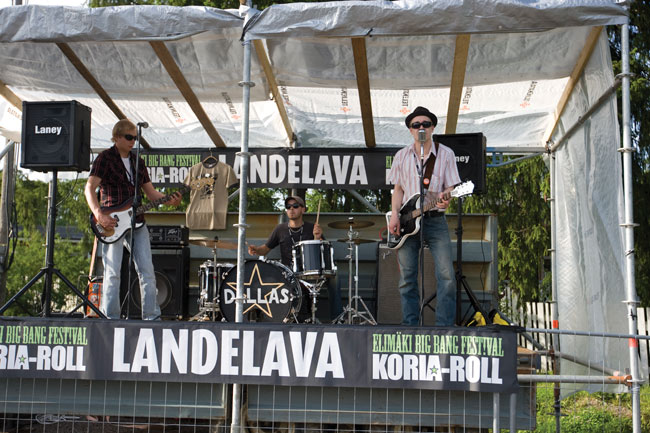 Landelavalla
Lo-Fi-Hi
Avainsanat: Lo-Fi-Hi- Koria-Roll, Elimäki, blues rock roots landelava