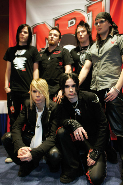 Poseeraus
Theon, Vivian, Julian, Jason, Christian ja Sammy.
Avainsanat: Lovex Theon Vivian Julian Jason Christian Sammy poseeraus poseerata NRJ