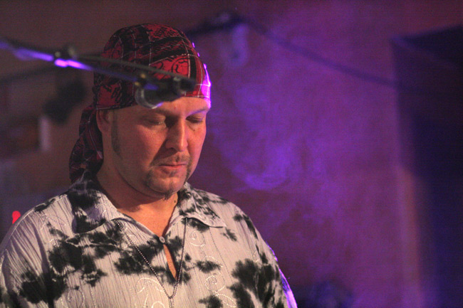 Jussi Aaltonen
Koskettimet
Avainsanat: Menneisyyden Vangit Jussi Aaltonen